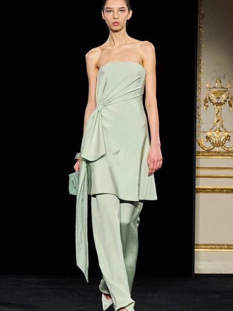 Коллекция Giorgio Armani Prive Couture весна–лето 2026 (110218-armani-prive- ss-04.jpg) Коллекция Giorgio Armani Prive Couture весна–лето 2026 (110218-armani-prive- ss-04.jpg)